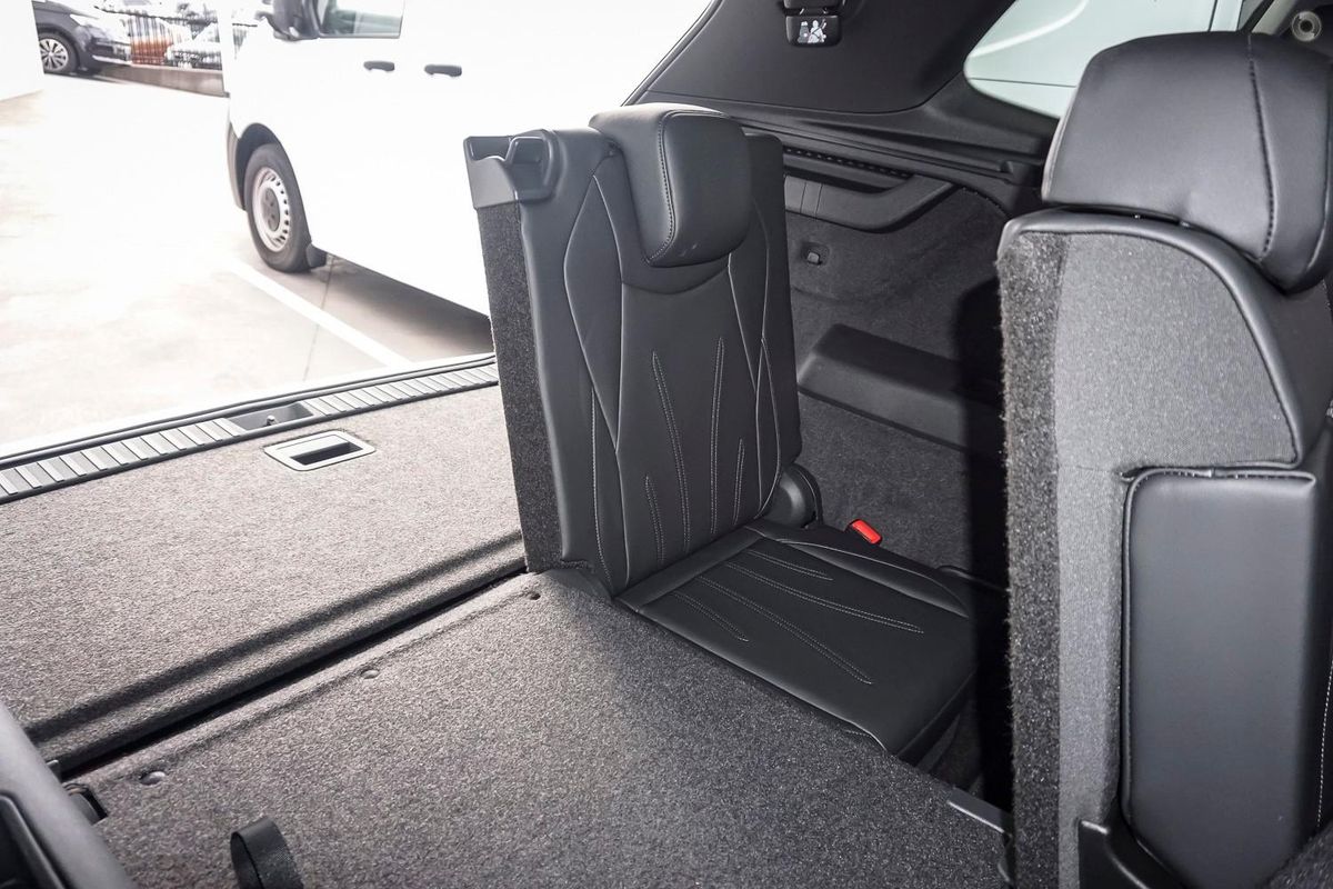 2026 Volkswagen Tayron 195TSI R-Line R4