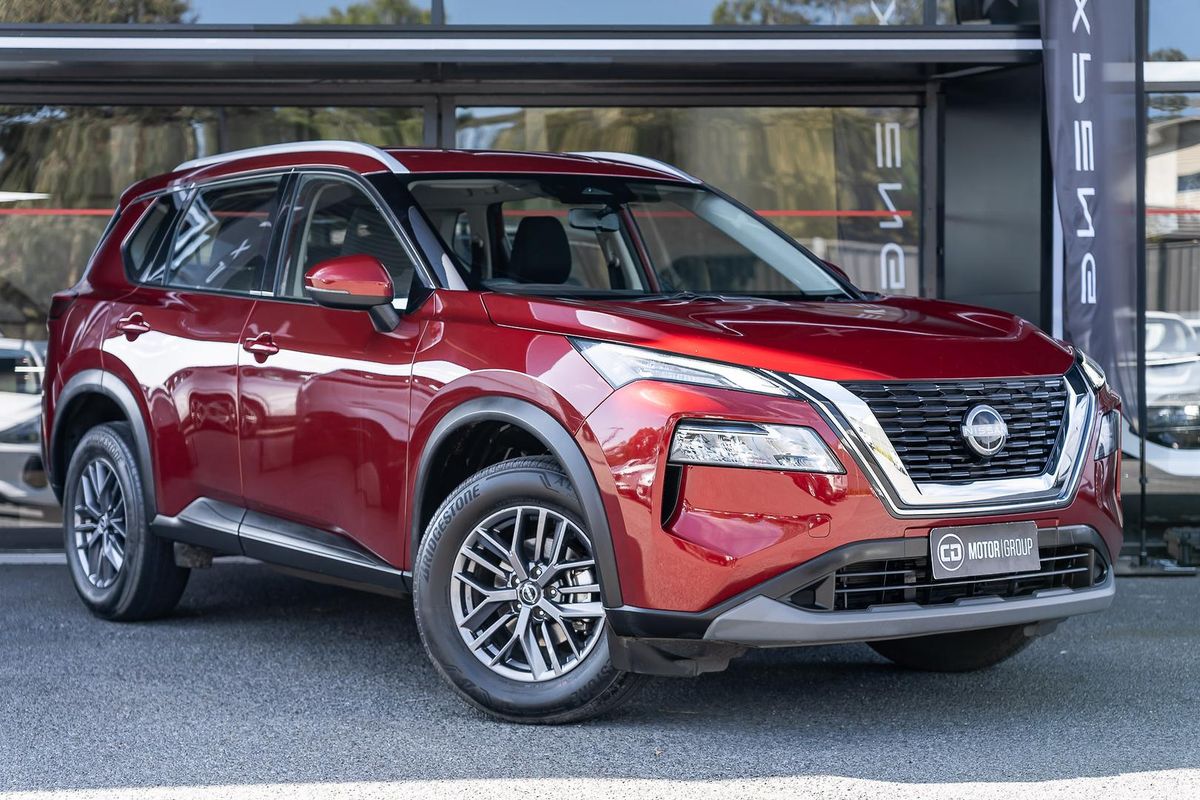 2024 Nissan X-TRAIL ST T33