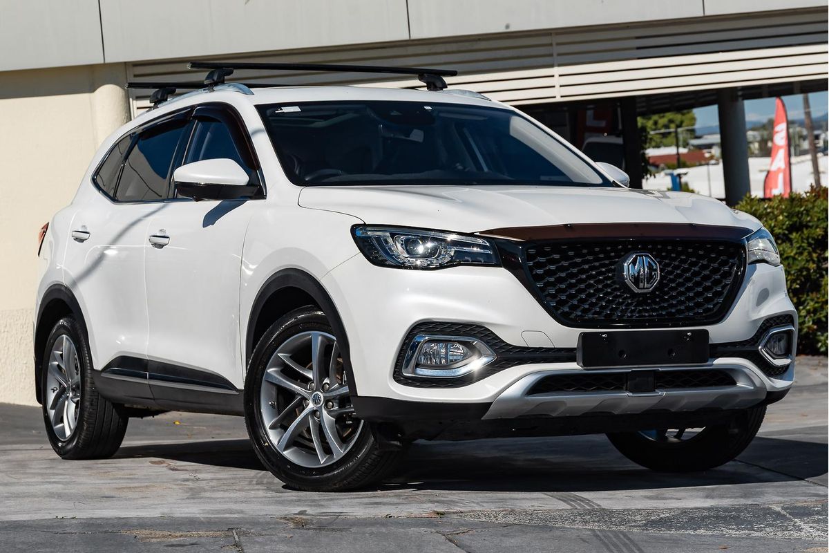 2022 MG HS Essence SAS23