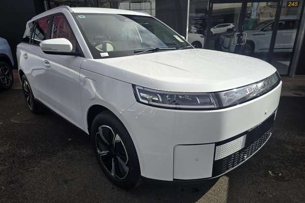 2026 OMODA JAECOO J5 EV Summit