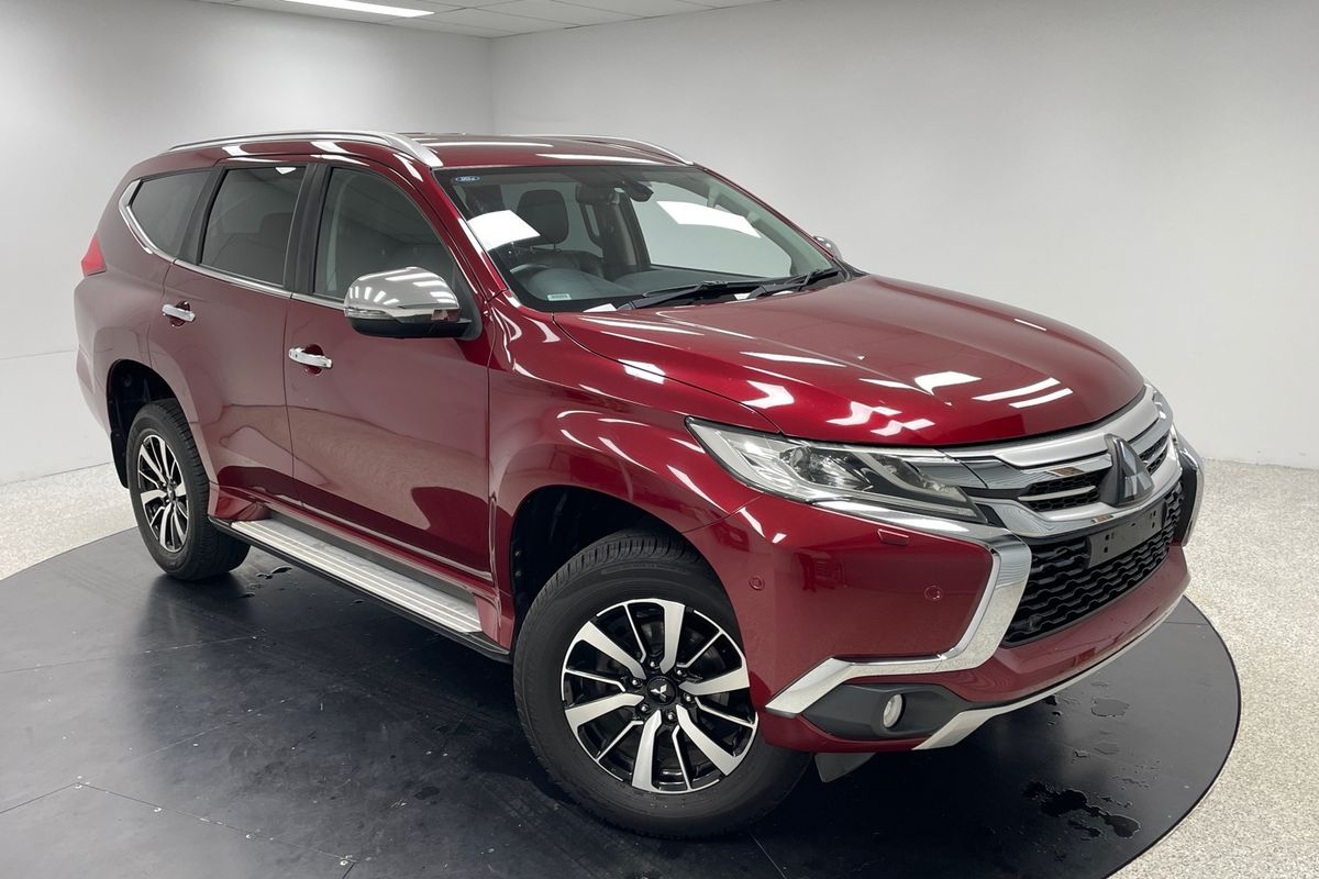 2017 Mitsubishi Pajero Sport Exceed QE