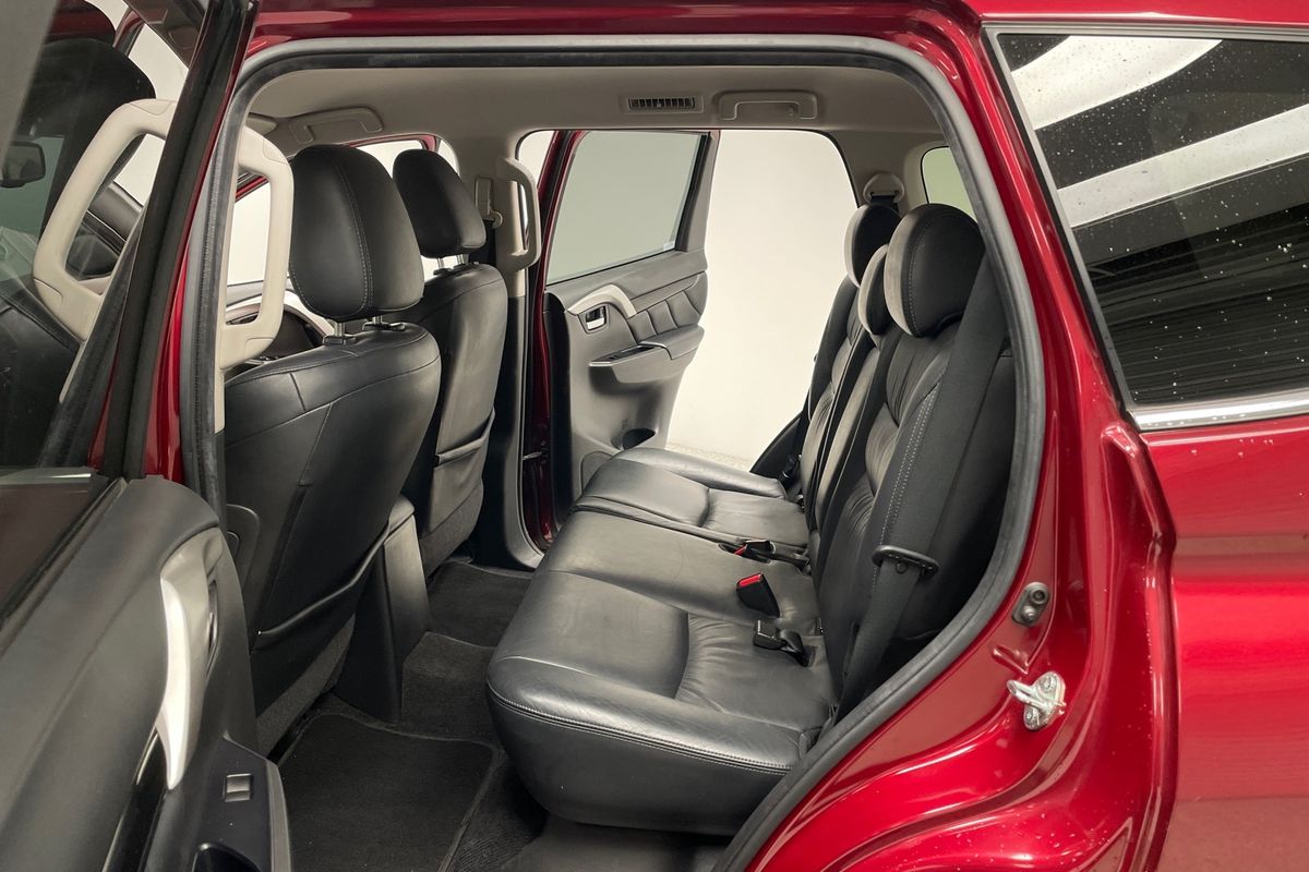 2017 Mitsubishi Pajero Sport Exceed QE
