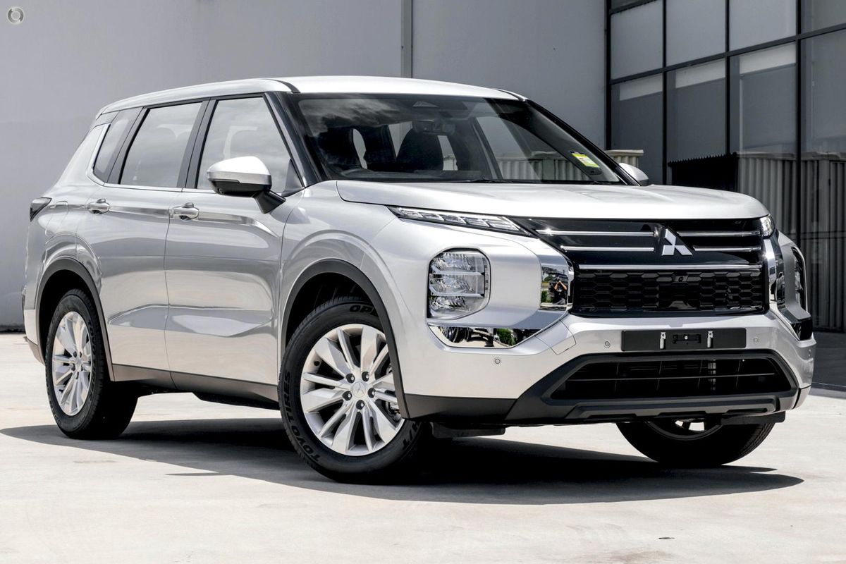 2026 Mitsubishi Outlander ES ZM