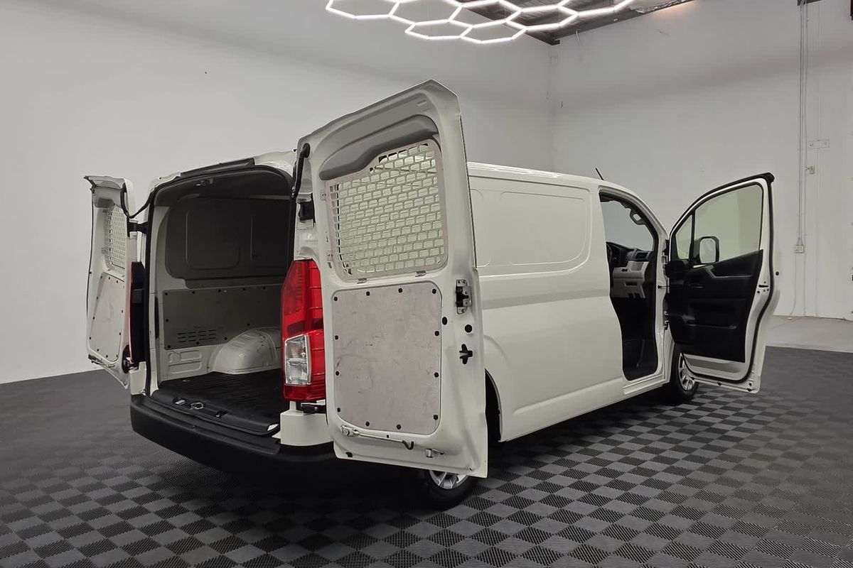 2023 Toyota Hiace GDH300R LWB
