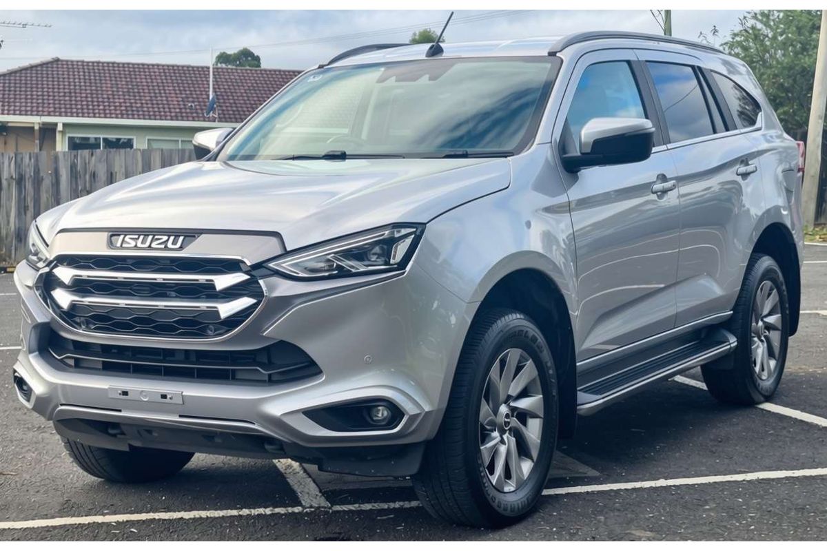 2022 Isuzu MU-X LS-U