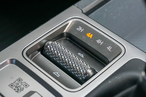 2025 Kia Tasman SX TK 4X4 thumb-12