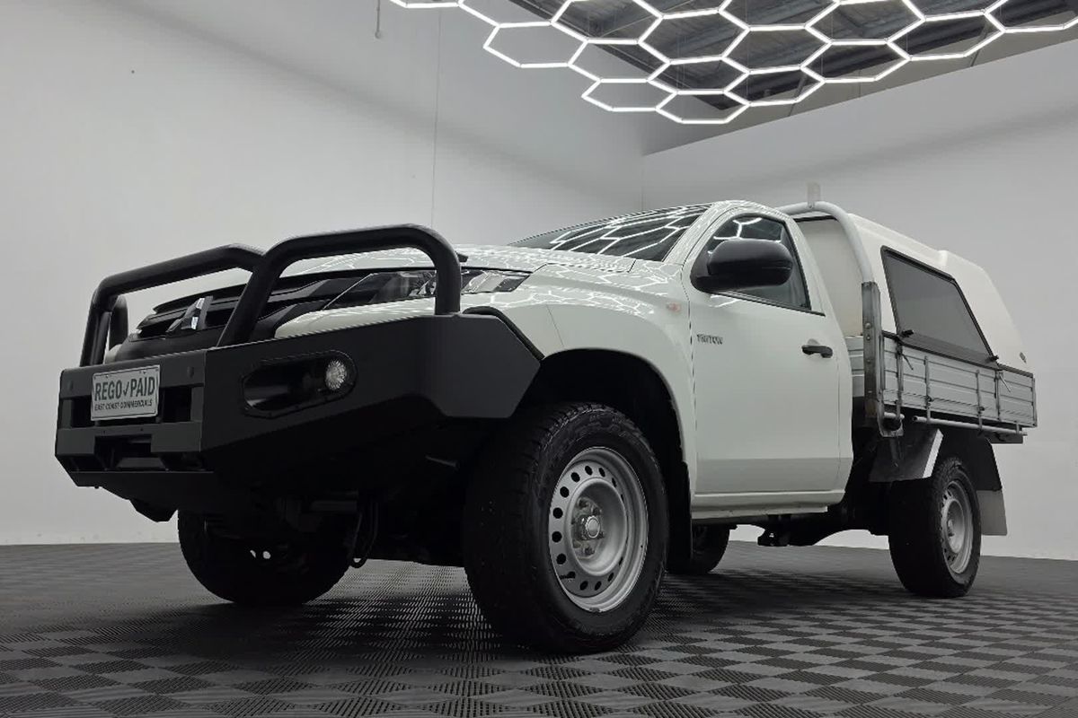 2022 Mitsubishi Triton GLX MR 4X4 image 10