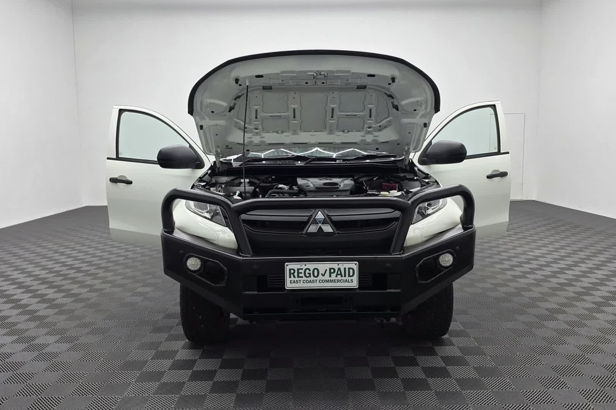 2022 Mitsubishi Triton GLX MR 4X4 image 17