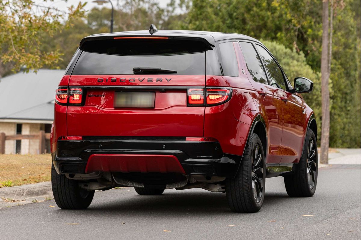 2024 Land Rover Discovery Sport P250 Dynamic HSE L550