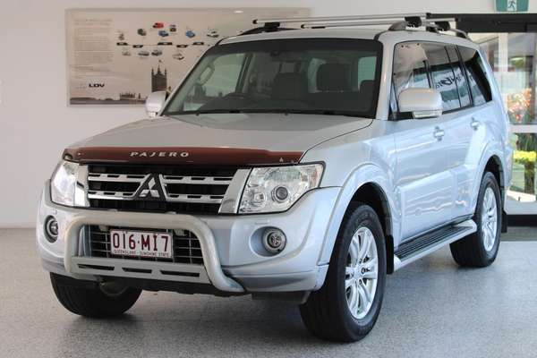 2013 Mitsubishi Pajero VR-X NW