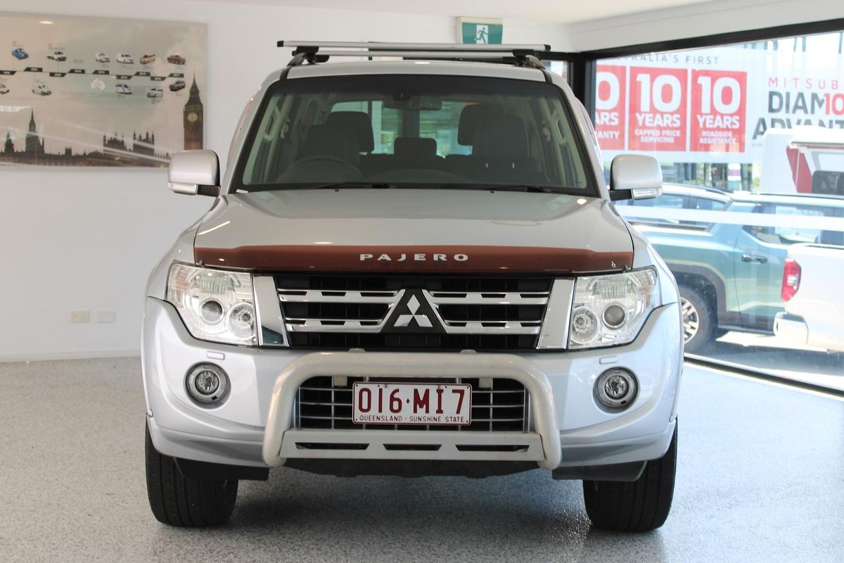 2013 Mitsubishi Pajero VR-X NW