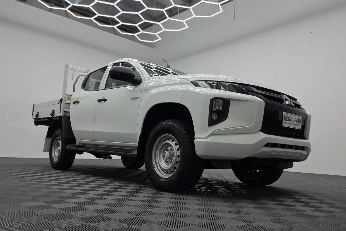 2023 Mitsubishi Triton GLX MR 4X4 image 8