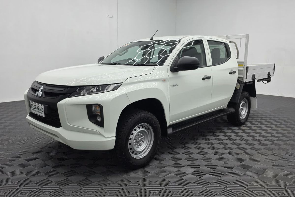 2023 Mitsubishi Triton GLX MR 4X4 image 11