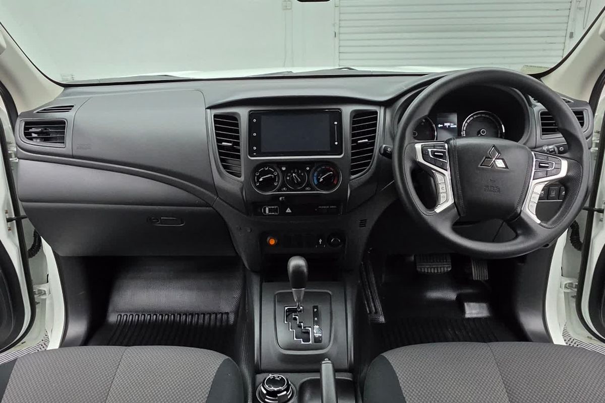 2023 Mitsubishi Triton GLX MR 4X4 image 22