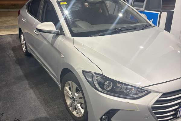 2016 Hyundai Elantra Active AD