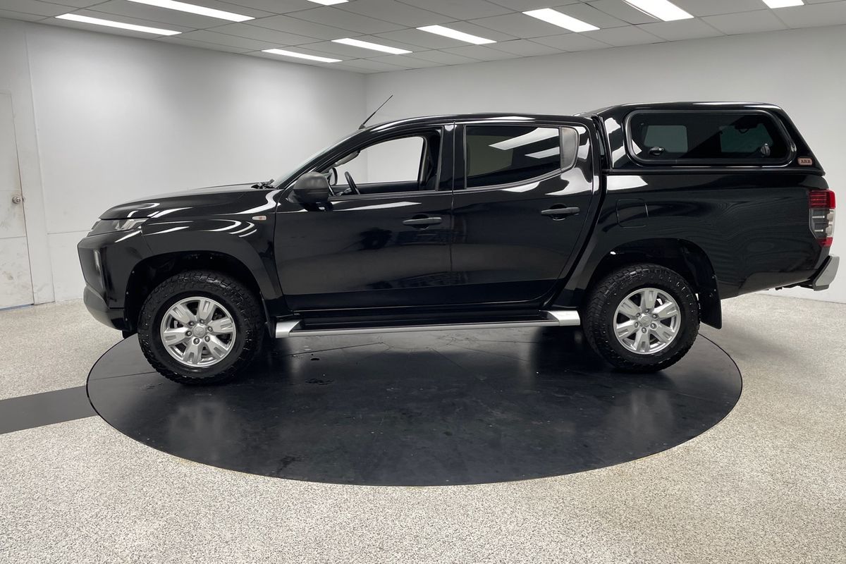 2019 Mitsubishi Triton GLX+ MR 4X4