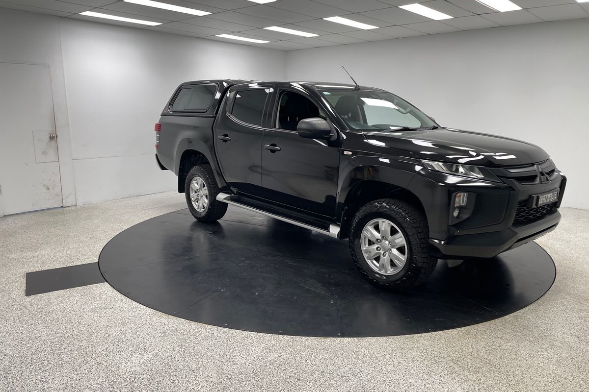 2019 Mitsubishi Triton GLX+ MR 4X4