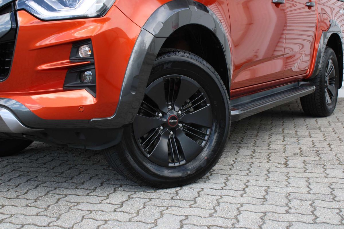 2022 Isuzu D-MAX X-TERRAIN 4X4