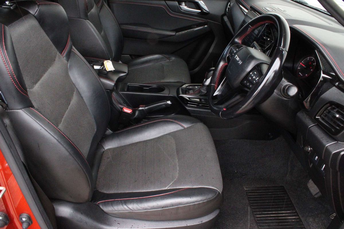 2022 Isuzu D-MAX X-TERRAIN 4X4