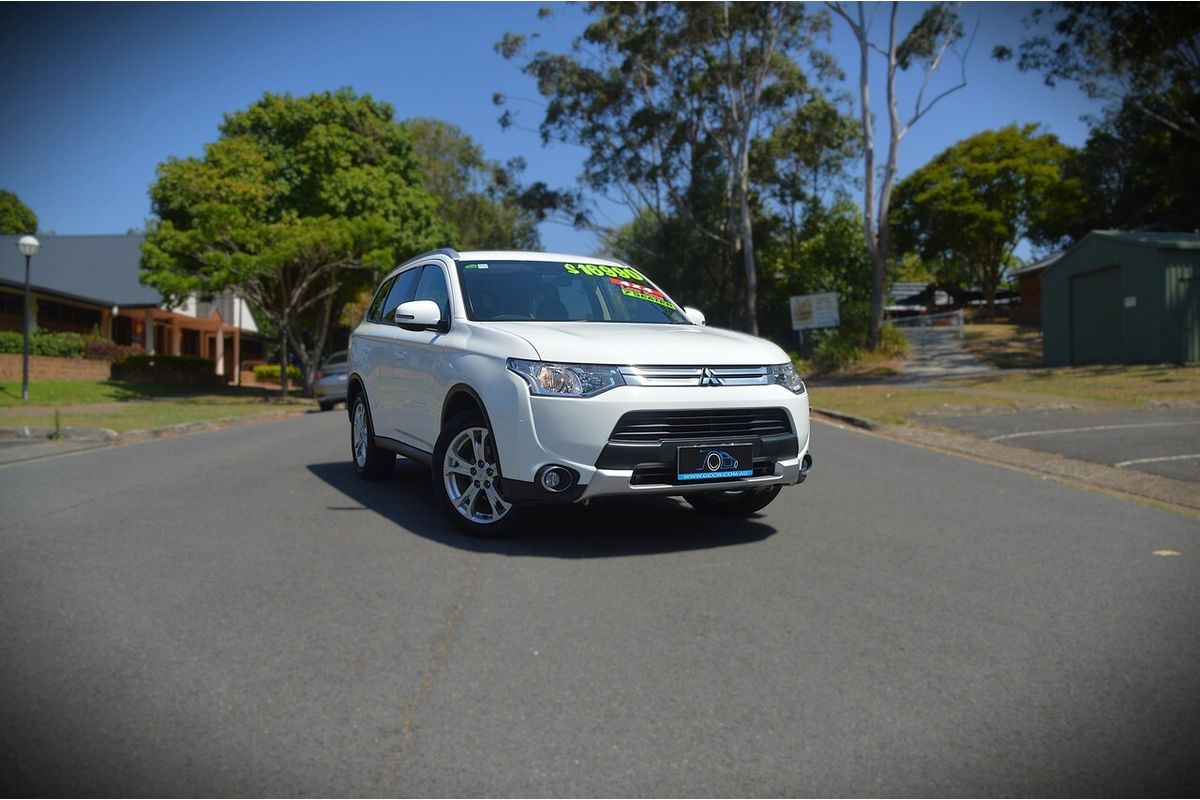 2014 Mitsubishi Outlander LS ZJ
