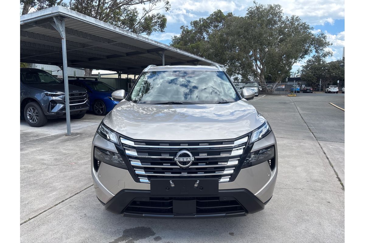 2025 Nissan X-TRAIL ST-L T33