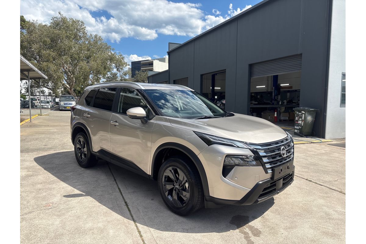 2025 Nissan X-TRAIL ST-L T33