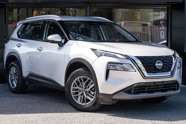 2024 Nissan X-TRAIL ST T33