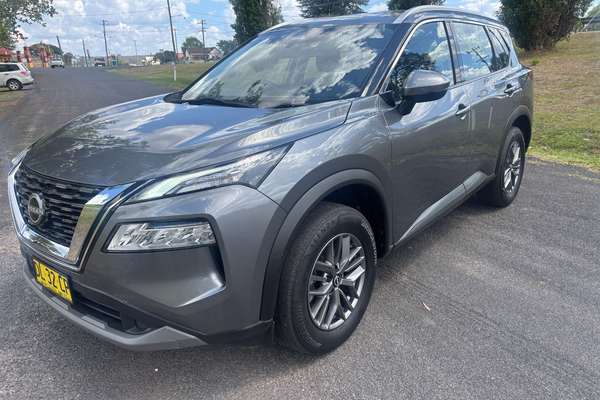 2024 Nissan X-TRAIL ST T33