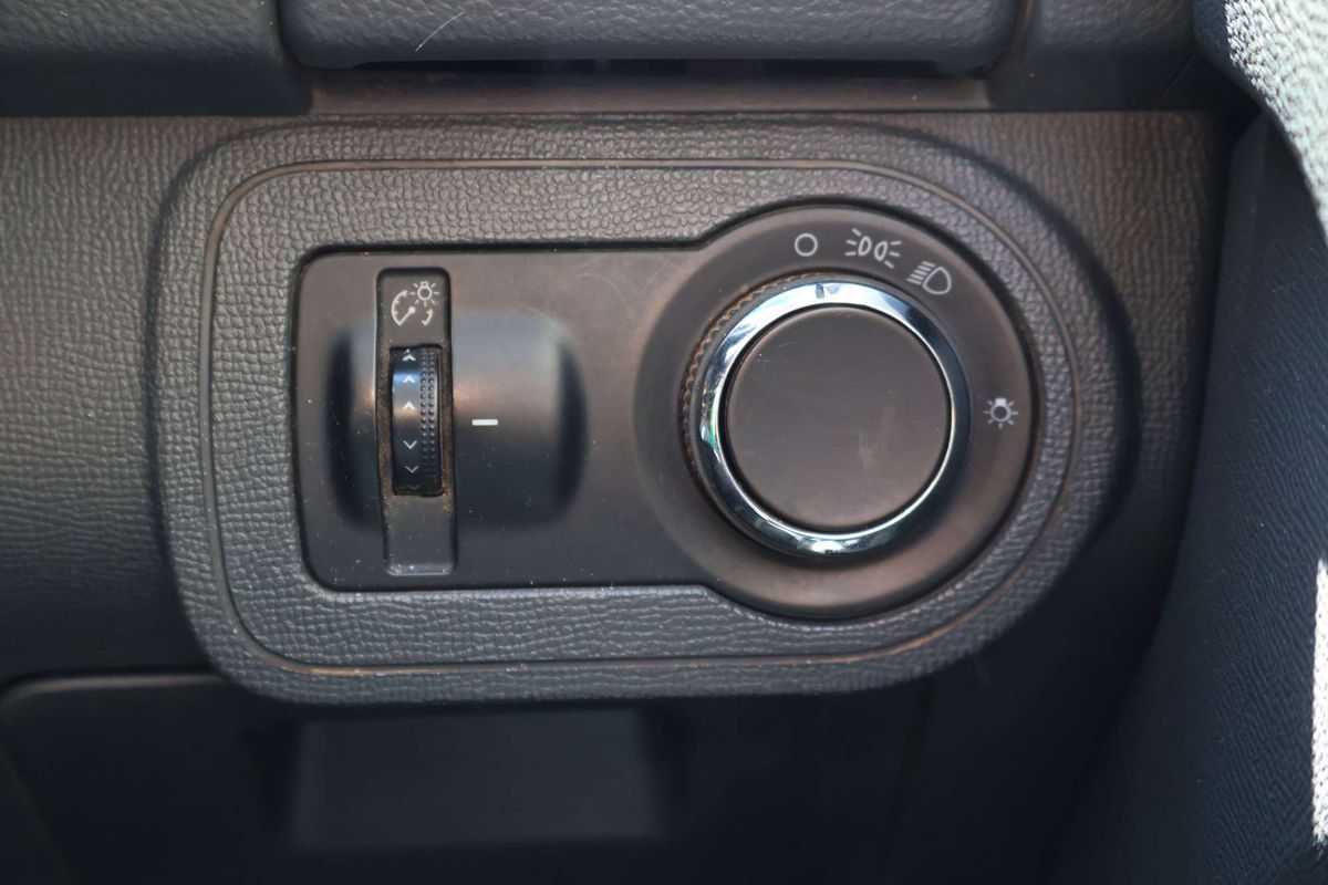 2015 Holden Colorado DX RG 4X4 image 22