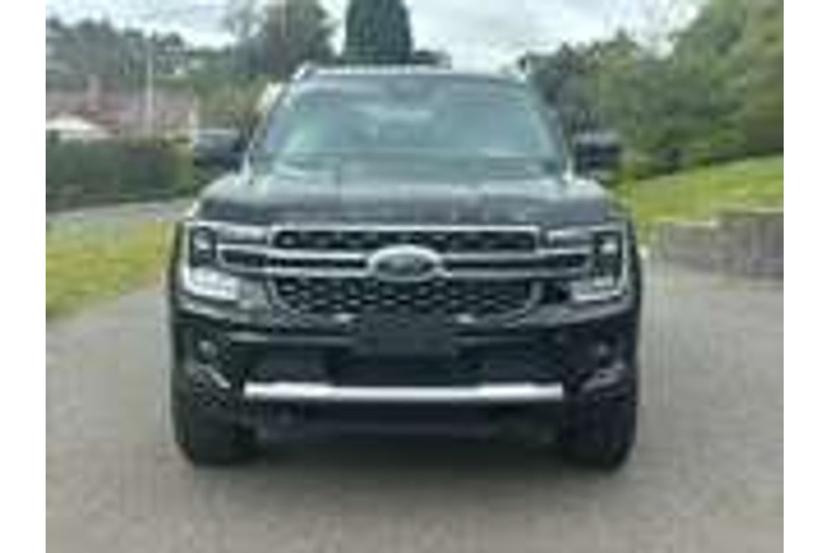2025 Ford Everest Platinum 3.0L