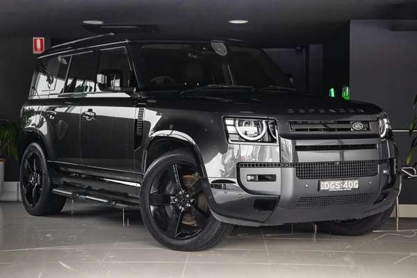 2025 Land Rover Defender 110 P425 X-Dynamic SE L663