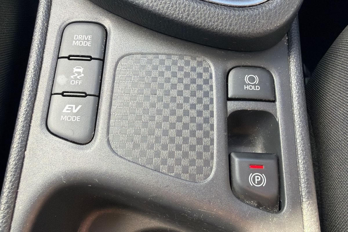 2025 Toyota Yaris Cross GX MXPJ10R
