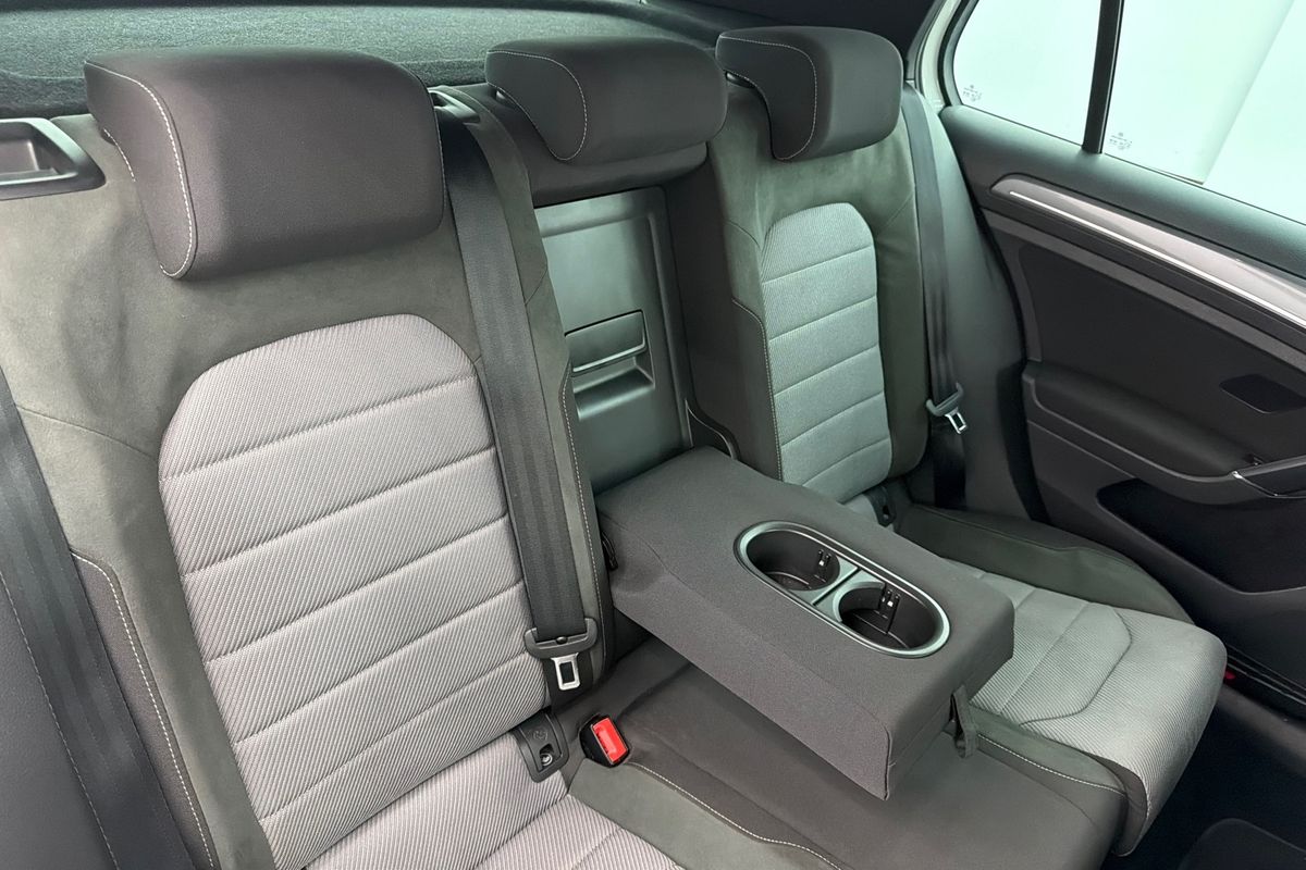 2015 Volkswagen Golf 110TDI Highline 7