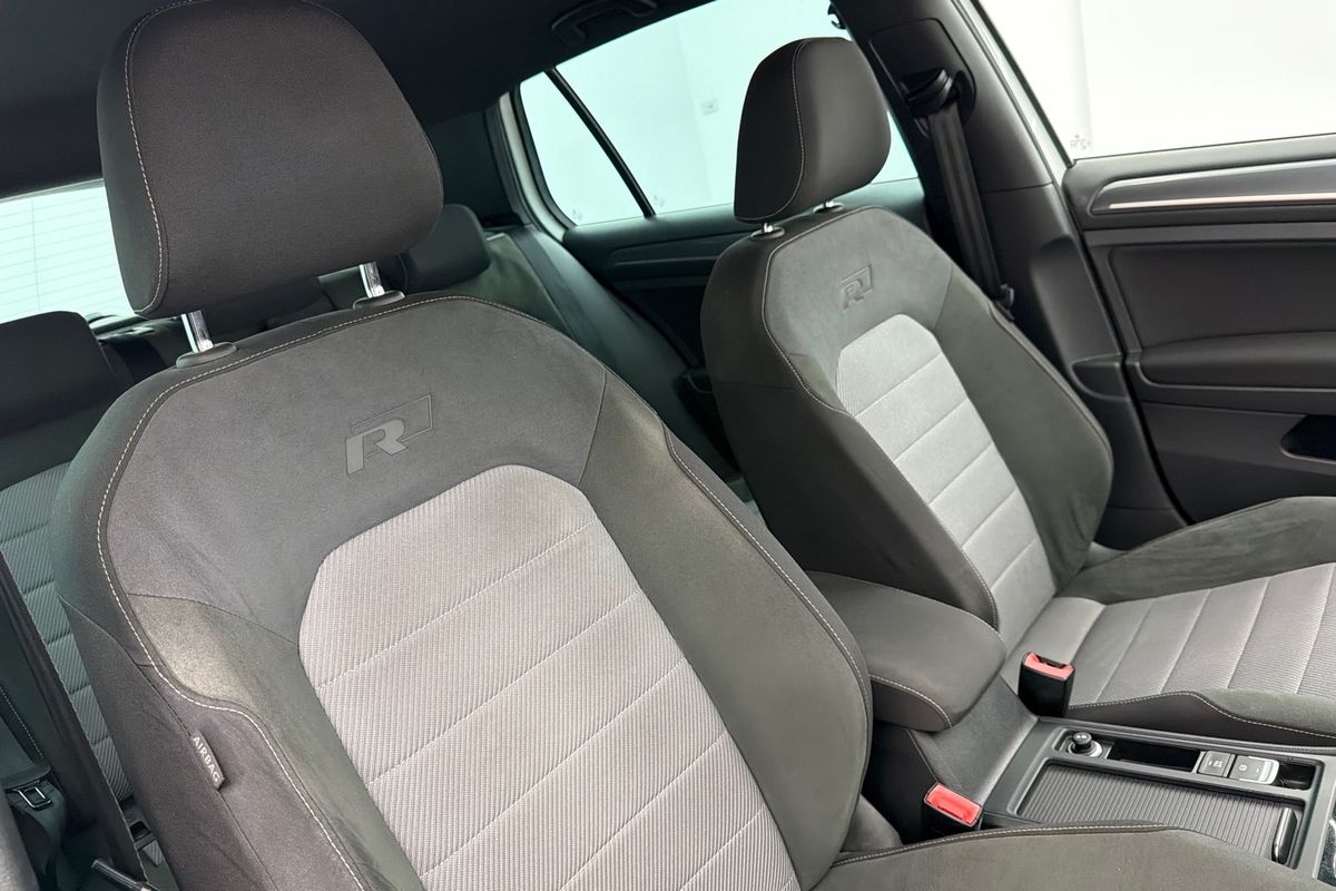 2015 Volkswagen Golf 110TDI Highline 7