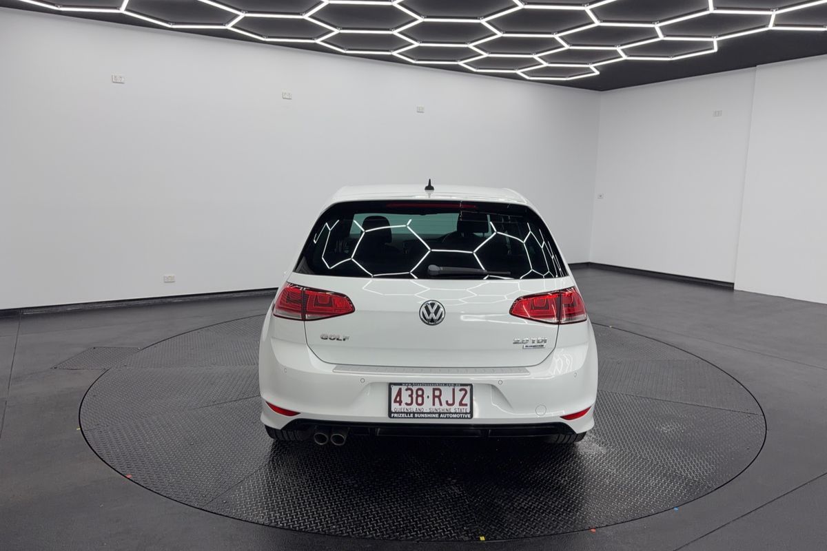 2015 Volkswagen Golf 110TDI Highline 7