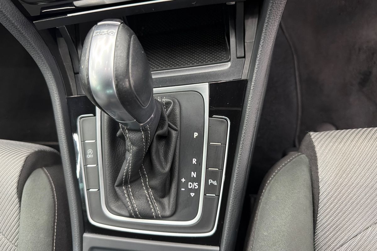 2015 Volkswagen Golf 110TDI Highline 7