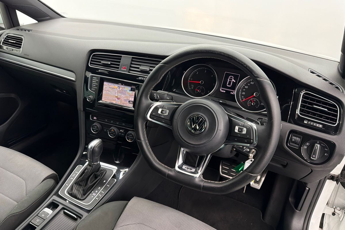 2015 Volkswagen Golf 110TDI Highline 7