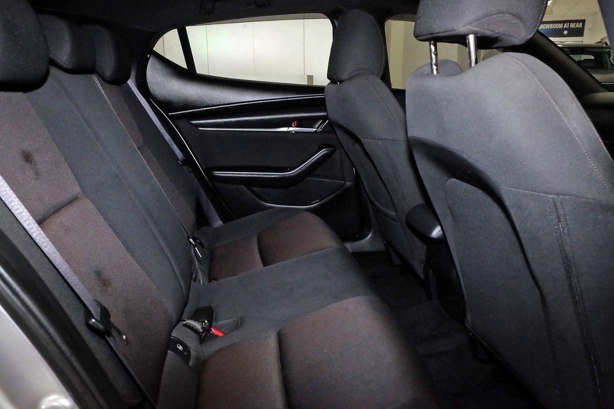 2020 Mazda 3 G20 Pure BP Series image 10