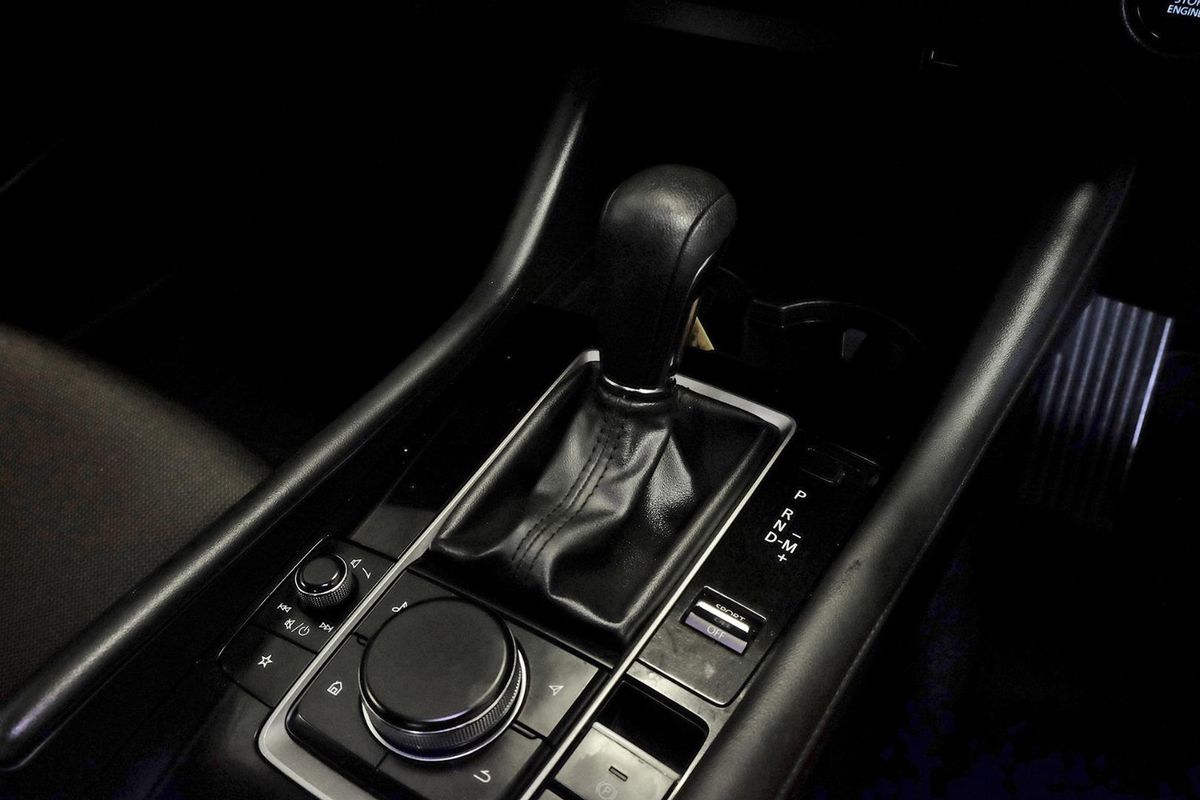 2020 Mazda 3 G20 Pure BP Series image 11