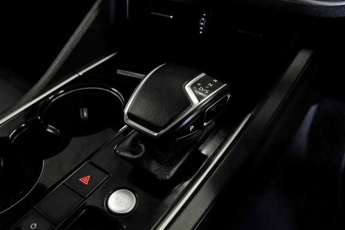 2022 Volkswagen Touareg 210TDI Elegance CR image 11