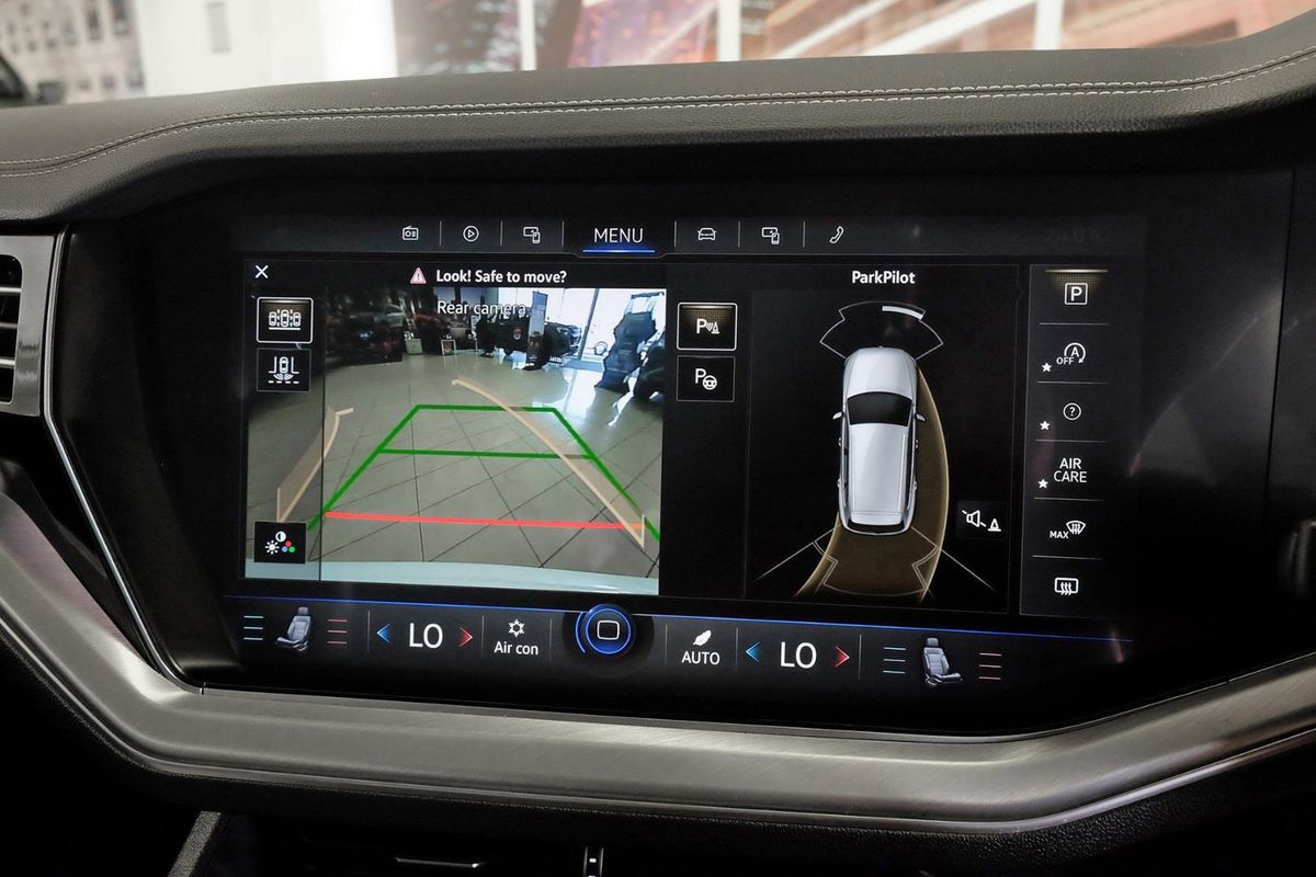 2022 Volkswagen Touareg 210TDI Elegance CR image 14