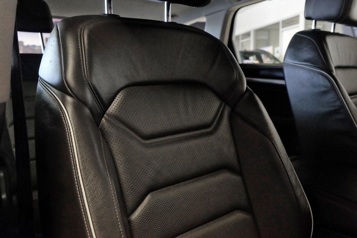 2022 Volkswagen Touareg 210TDI Elegance CR image 18