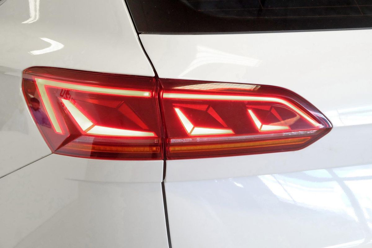 2022 Volkswagen Touareg 210TDI Elegance CR image 21