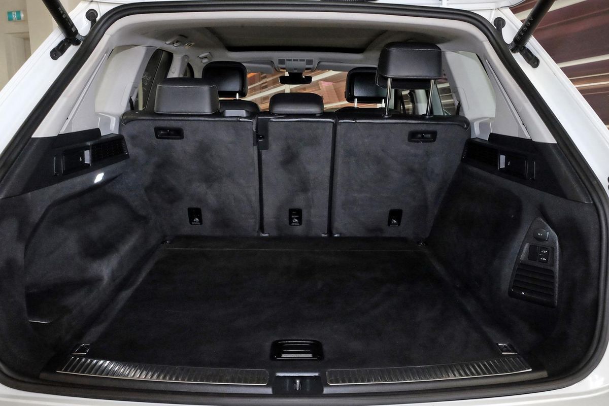 2022 Volkswagen Touareg 210TDI Elegance CR image 22