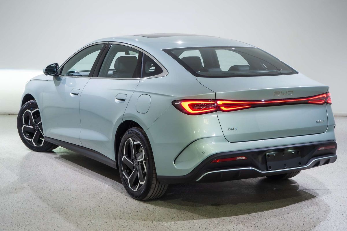 2026 BYD SEAL 6 Premium