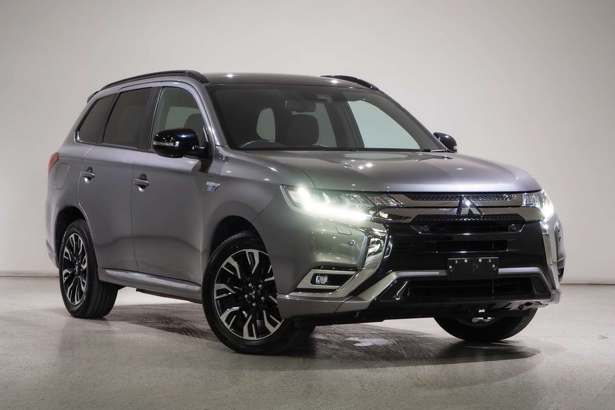 2021 Mitsubishi Outlander PHEV GSR ZL