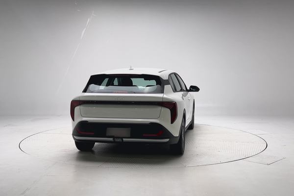 2025 Kia K4 S CL4m thumb-1