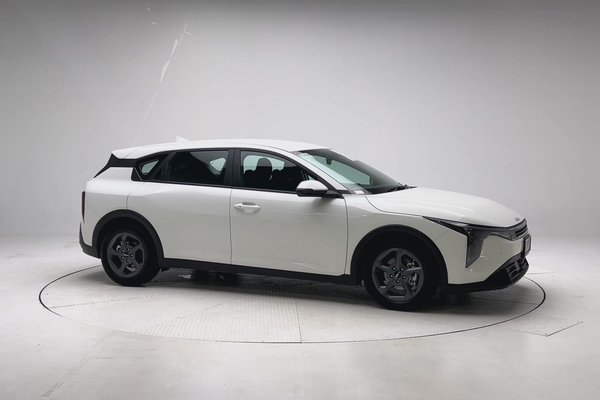 2025 Kia K4 S CL4m thumb-3