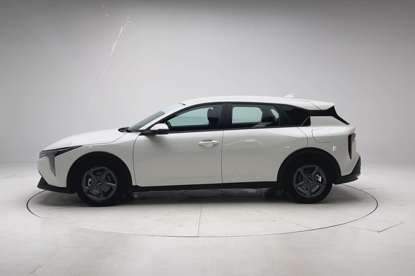2025 Kia K4 S CL4m thumb-6