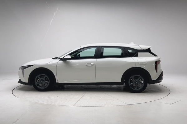 2025 Kia K4 S CL4m thumb-7
